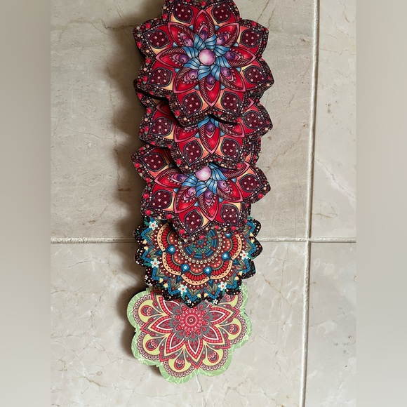 5 coasters - Picture 3 of 5